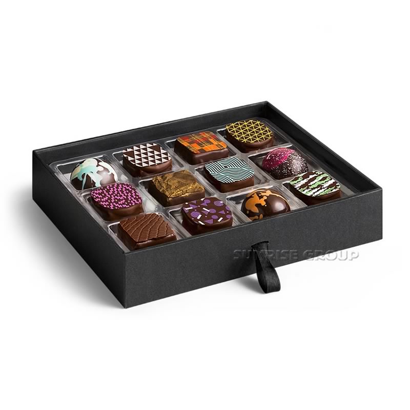 Beautiful Paper Board Magnetic Closure Chocolate Gift Box